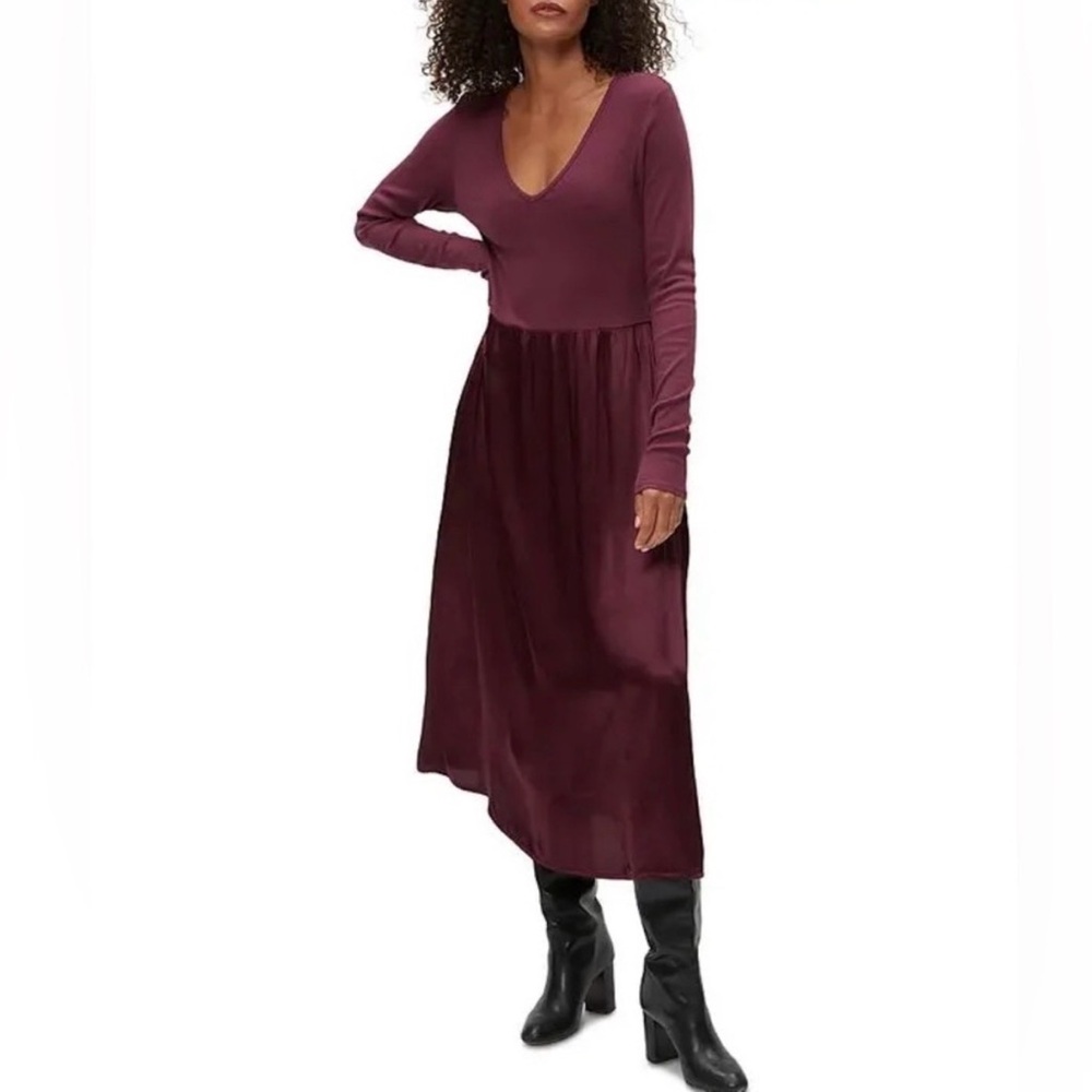NWT Michael Stars Sutton V Neck fabric mix Dress
Beetroot Satin Size Small